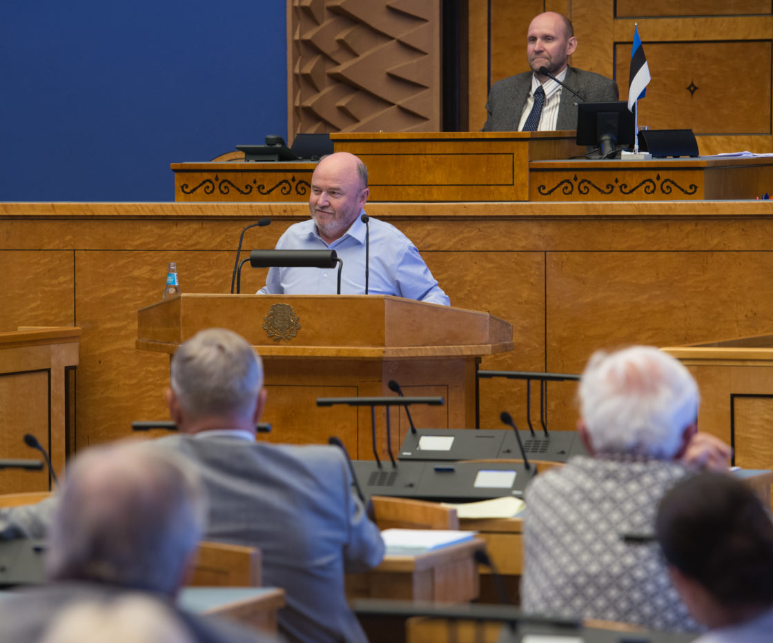 Riigikogu täiskogu istung, ööistung 11.-12. mai 2016